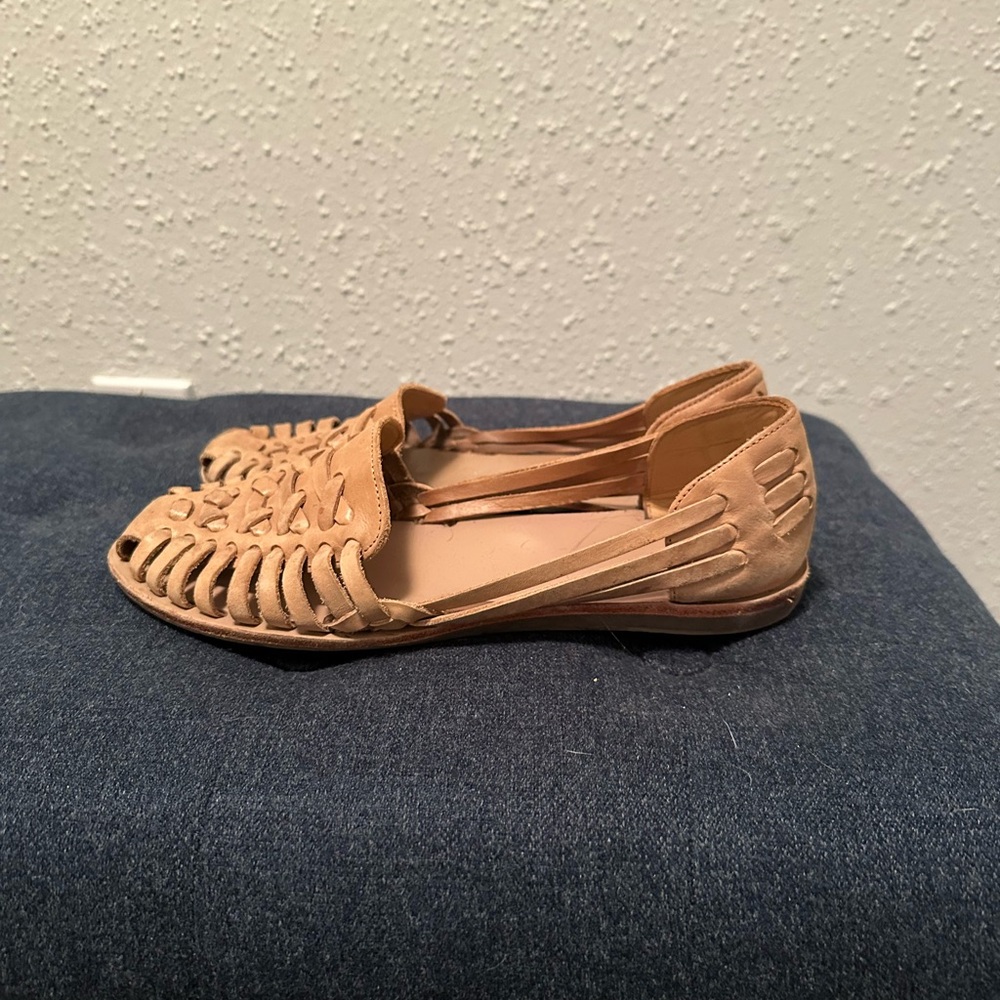 Nisolo Women’s Huarache Sandal in Almond